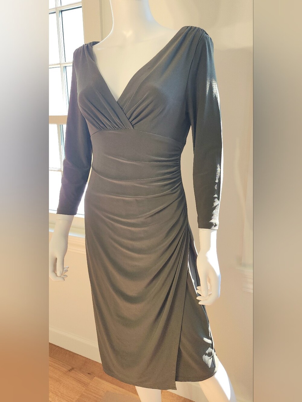Lauren Ralph Lauren Ruched Jersey Surplice Dress Green 3/4 Sleeve size 6